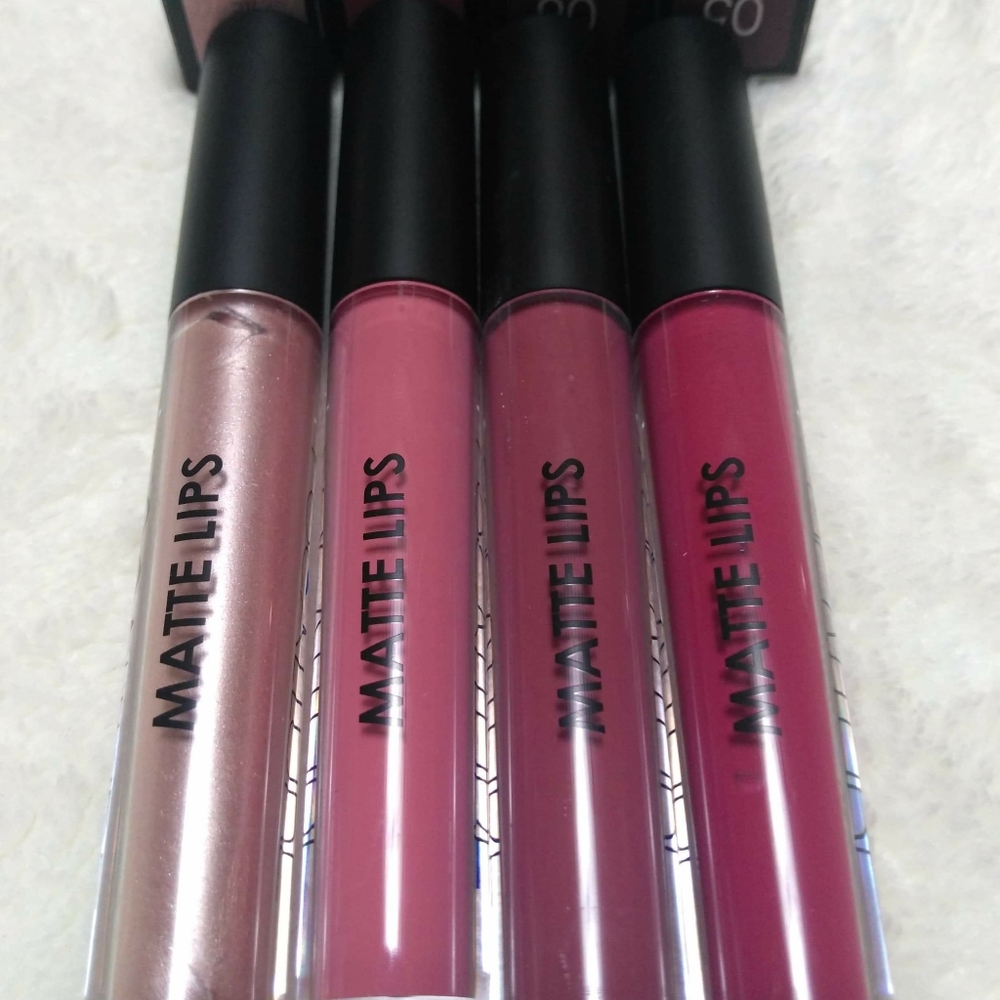 Lipstick - Picture 7 of 8